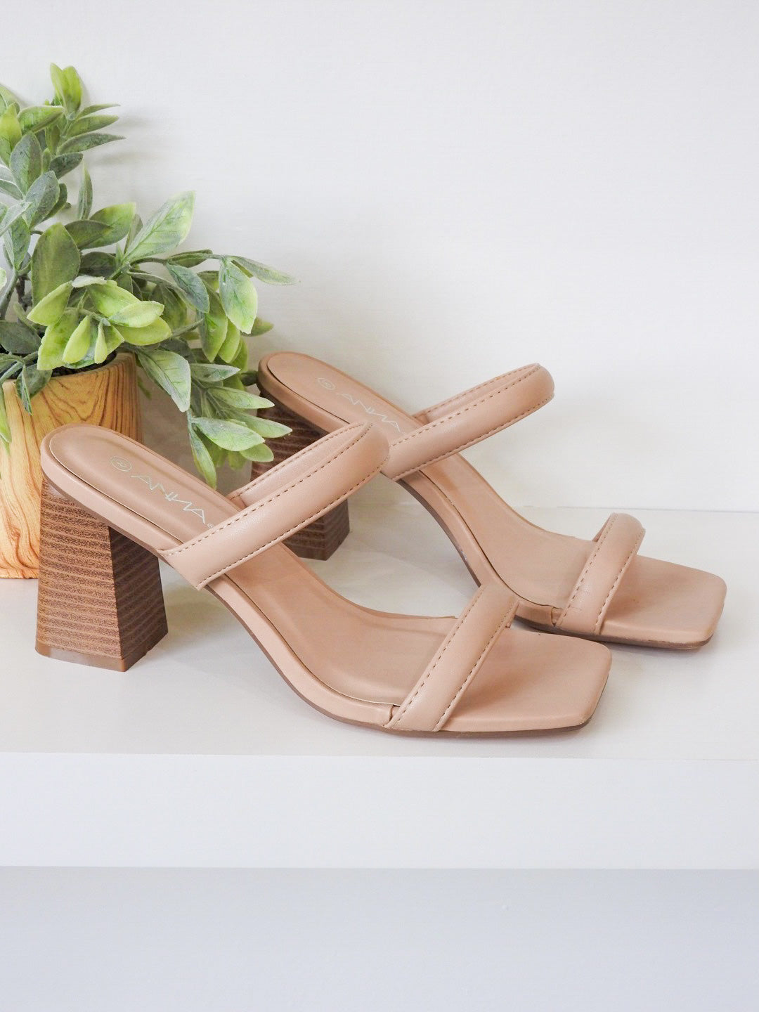 Nude block heels outlet size 5