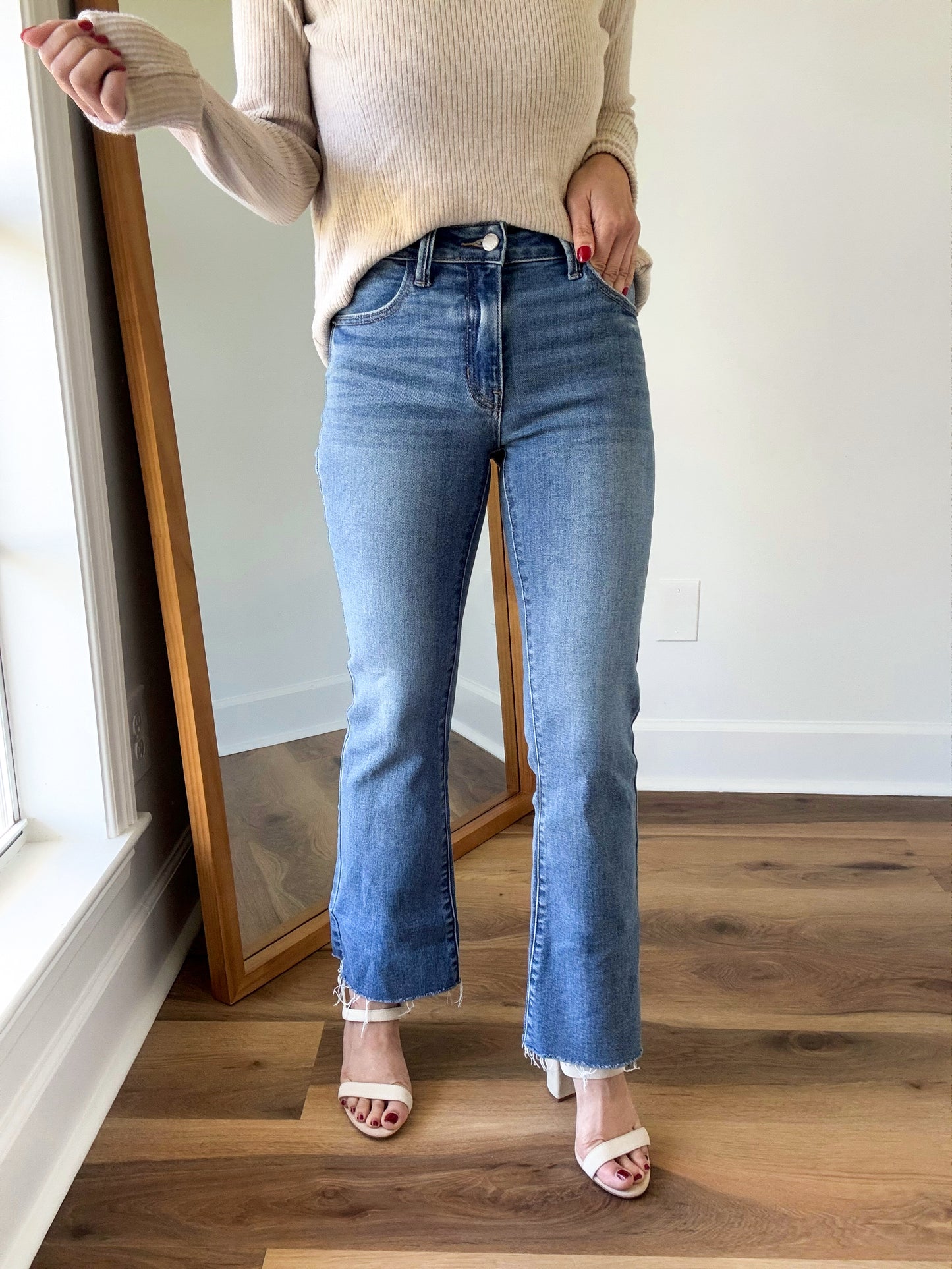 Lois Cropped Flares